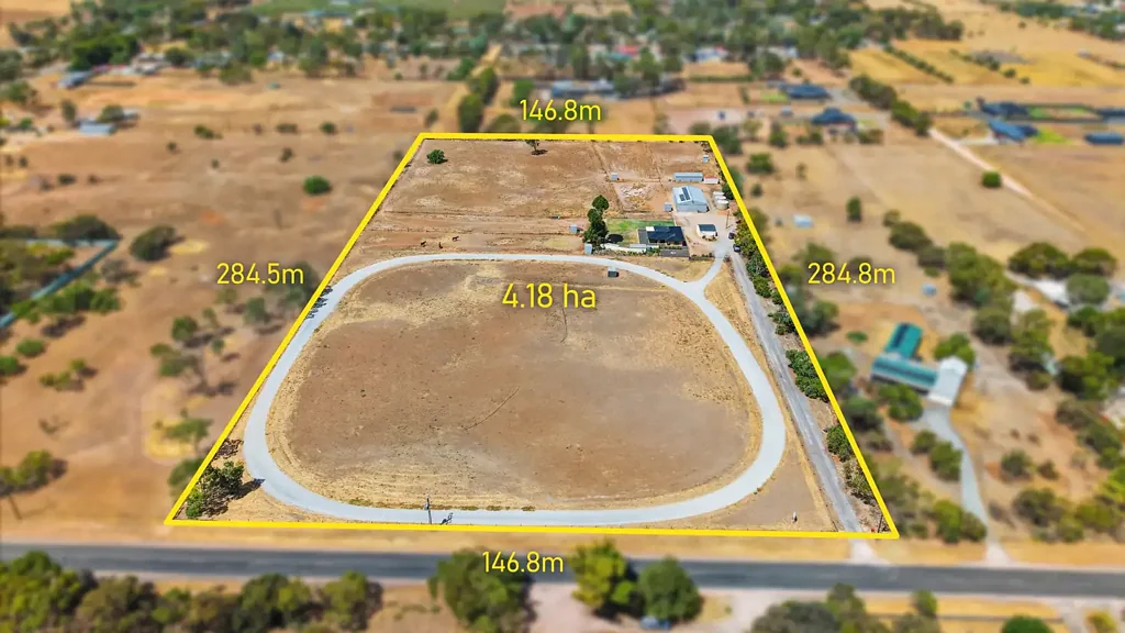 Lewiston 3Zimmer 4.18 Hectares of Space, Serenity & Lifestyle!