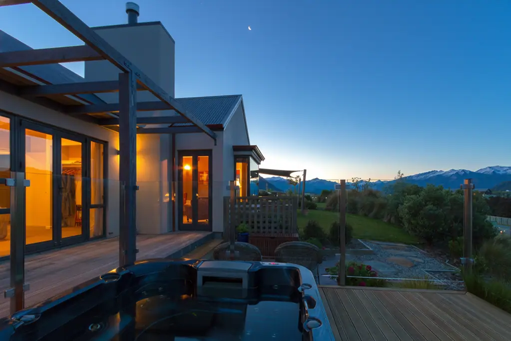 Wanaka 6房  Remarkable 6-Bedroom Lodge/Home in Wanaka
