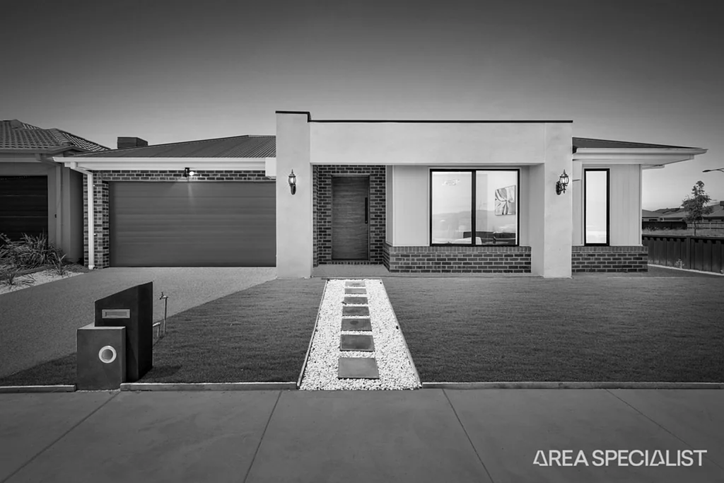 2 Baritone Road, Strathtulloh, VIC 3338