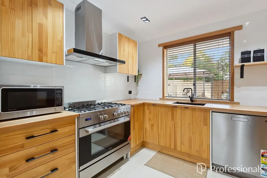 17 Ilex Way, Forrestfield, WA 6058