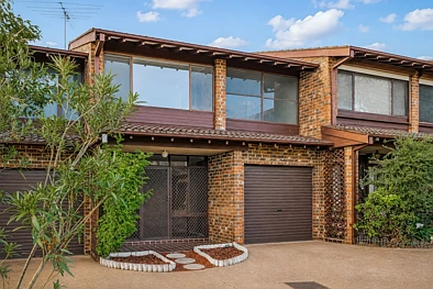 2/14 Chester Road, Ingleburn, NSW 2565, 2 slaapkamers, 1 badkamers, Townhouse