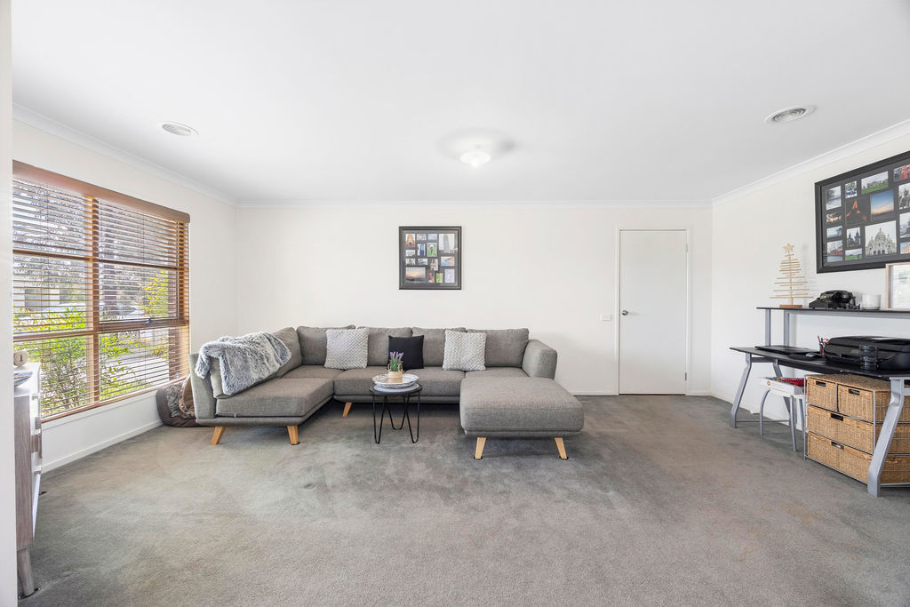 21 DEAKIN DR, DELACOMBE VIC 3356, 0房, 0浴, House