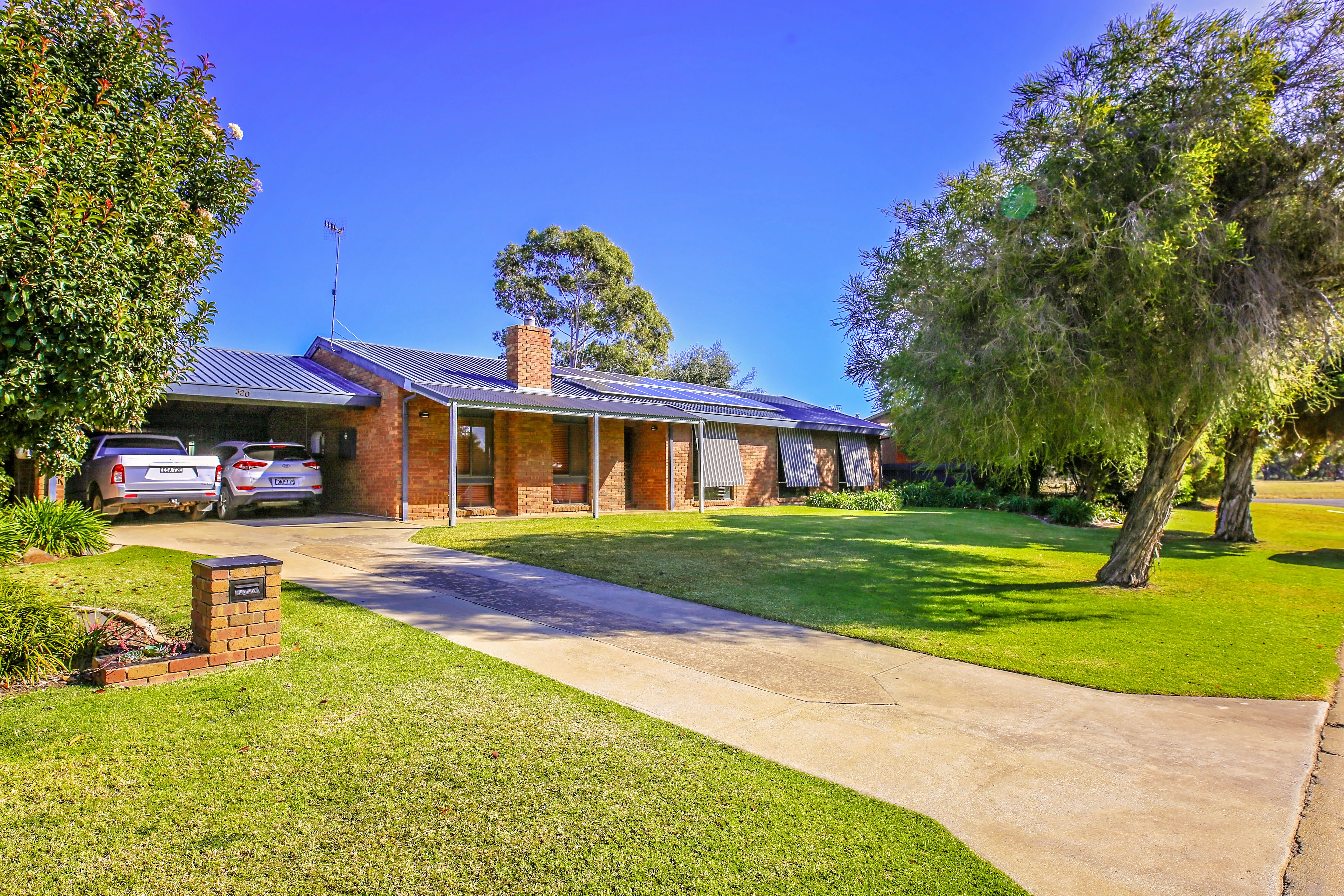 320 JAMESON ST, DENILIQUIN NSW 2710, 0房, 0浴, House