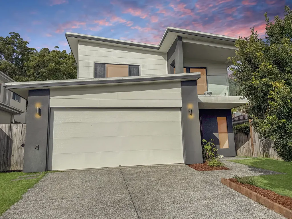 Bli Bli 4房  CONTRACT CRASHED! Another opportunity to invest in quality! ELEVATED VIEWS OVER MOUNT COOLUM AND THE LAKES!