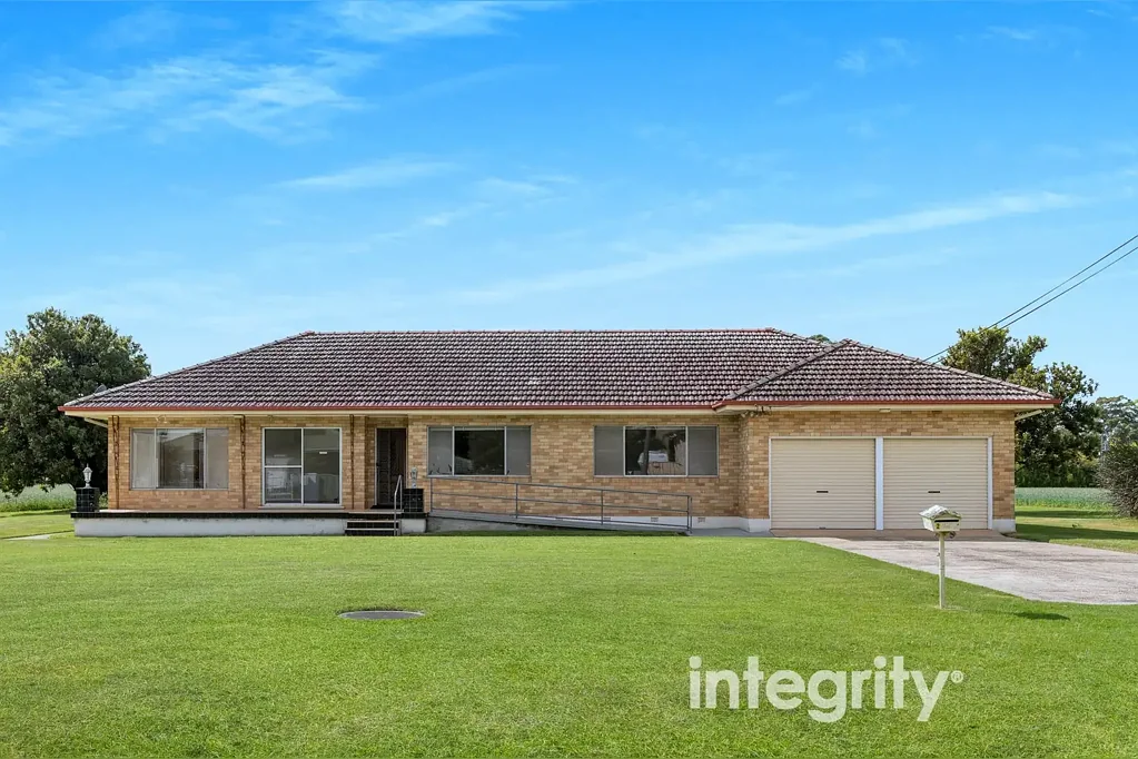 2 Ferry Lane, Nowra, NSW 2541