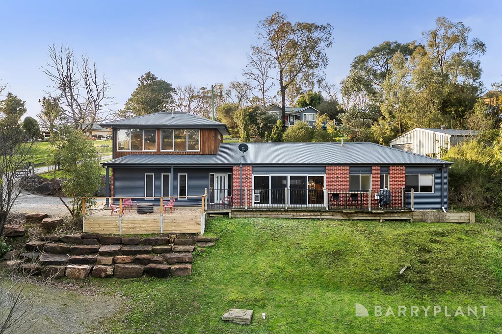 10 Clive Avenue, Healesville, VIC 3777