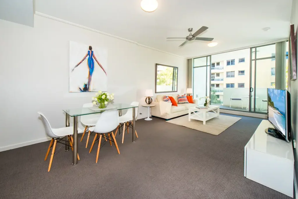 Modern Resort Style One Bedroom Apartment with study