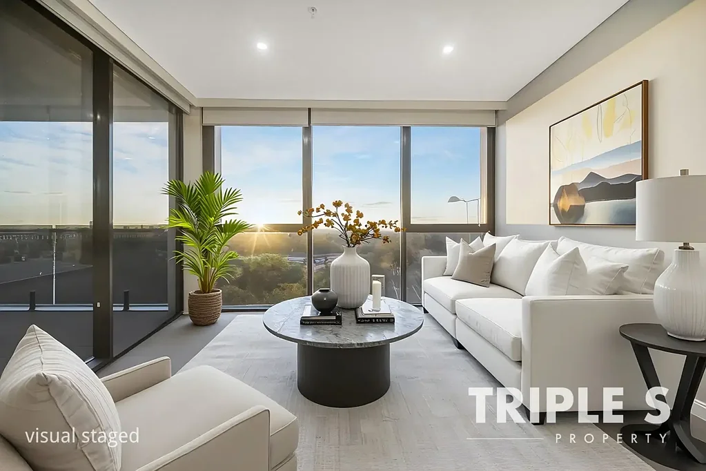 Macquarie Park 1ห้องนอน North-Facing High-Level Apartment with 270° Views & Study in Macquarie Park's Best Location