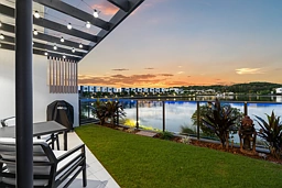 20 Promenade Circuit, Hope Island