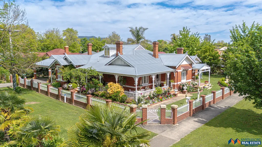 18-20 Smith Street, Myrtleford, VIC 3737