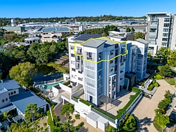 21/34 Riverwalk Avenue, Robina