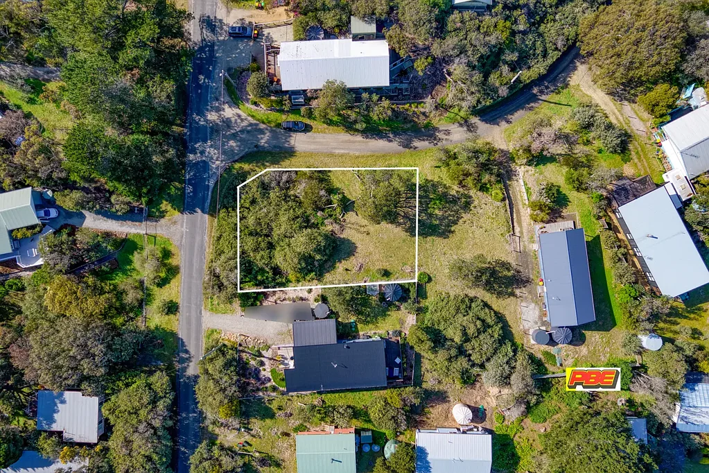 Venus Bay  Prime Corner Block – Elevated, Private & Close to Beach 5.