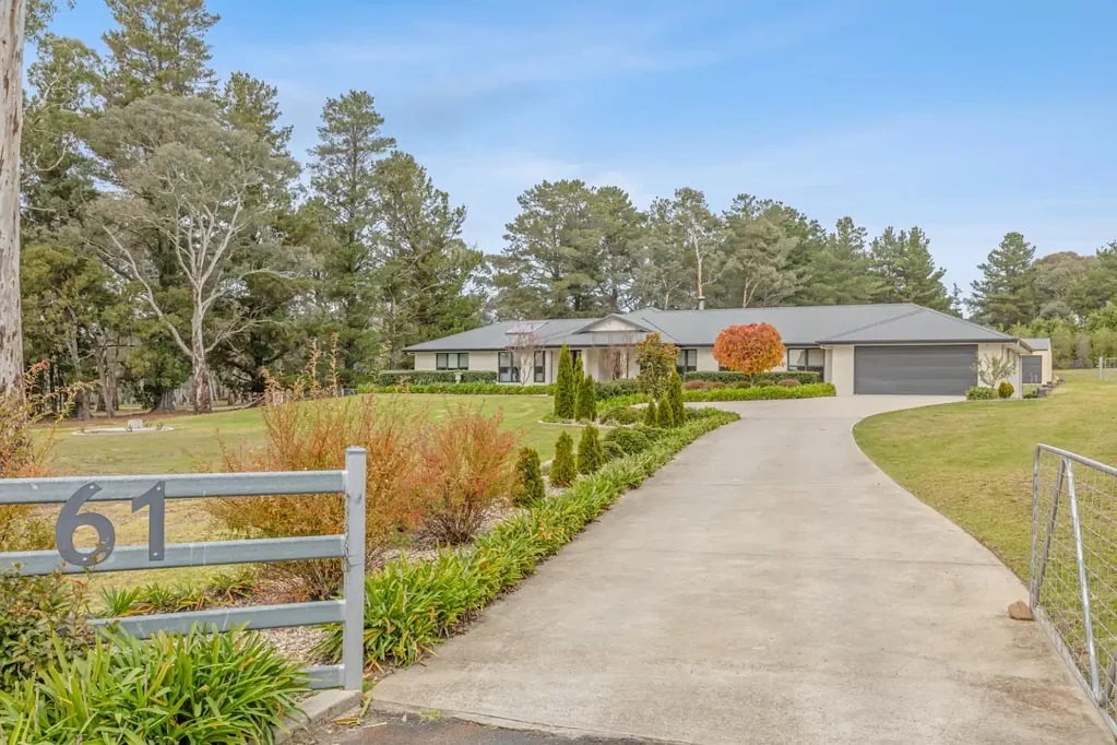 61 Oakey Forest Road, Marrangaroo, NSW 2790