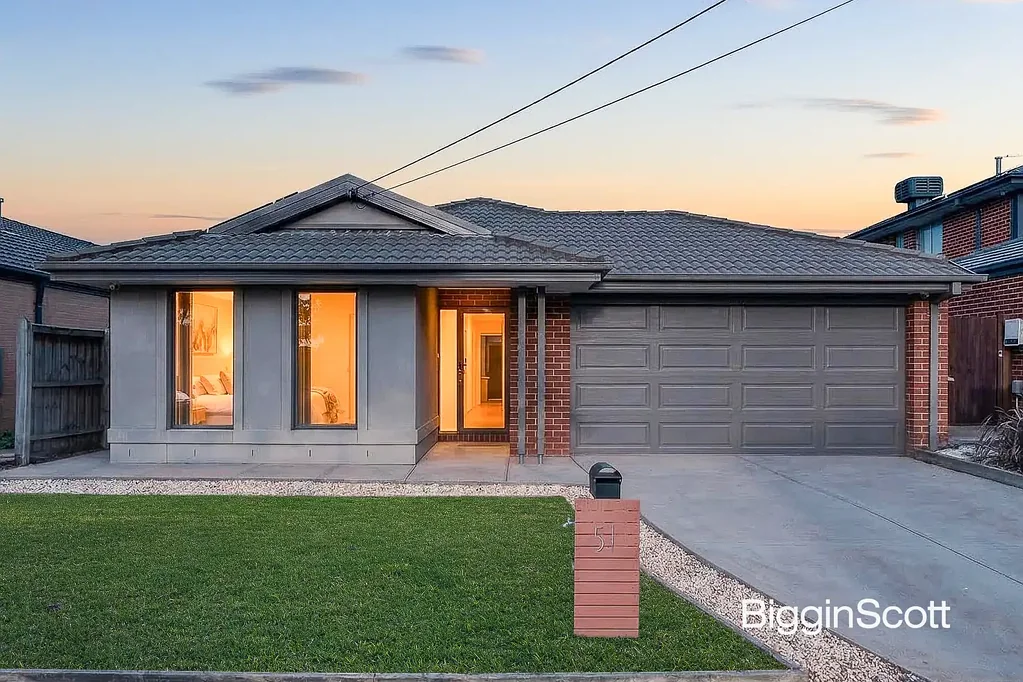 51 Morningside Boulevard, Cranbourne West, VIC 3977
