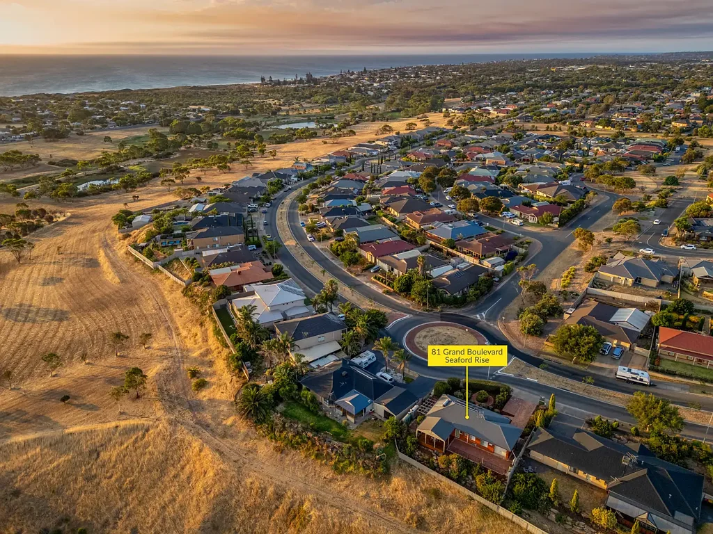 Seaford Rise 3房  Stylish Living with Exceptional Outdoor Entertaining in the Heart of Seaford Rise