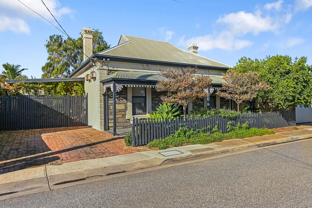 30 May Street, Birkenhead, SA 5015