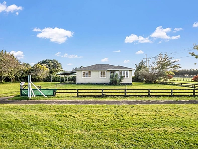 Waverley 3 Bedroom Improve this space with a semi-rural outlook