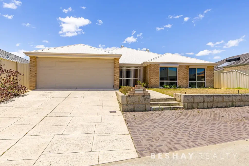 14 Lismore Ridge, Lakelands, WA 6180