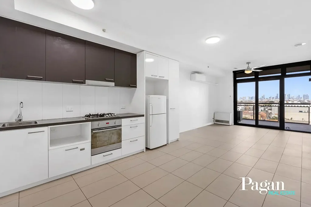 Coburg 2房 Coburg 市中心，朝城时尚宽敞公寓 CITY-FACING STYLE & SPACE IN THE HEART OF COBURG