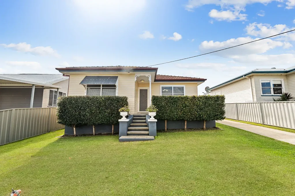East Maitland 2房  Character, Convenience and Plenty of Potential