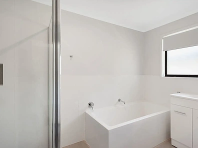 33 Karbunya Street, Mermaid Waters, QLD 4218, 4 chambres, 2 salles de bain, House