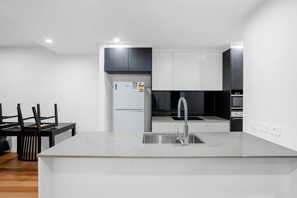 Fully Furnished Apartment in Canberra CBD