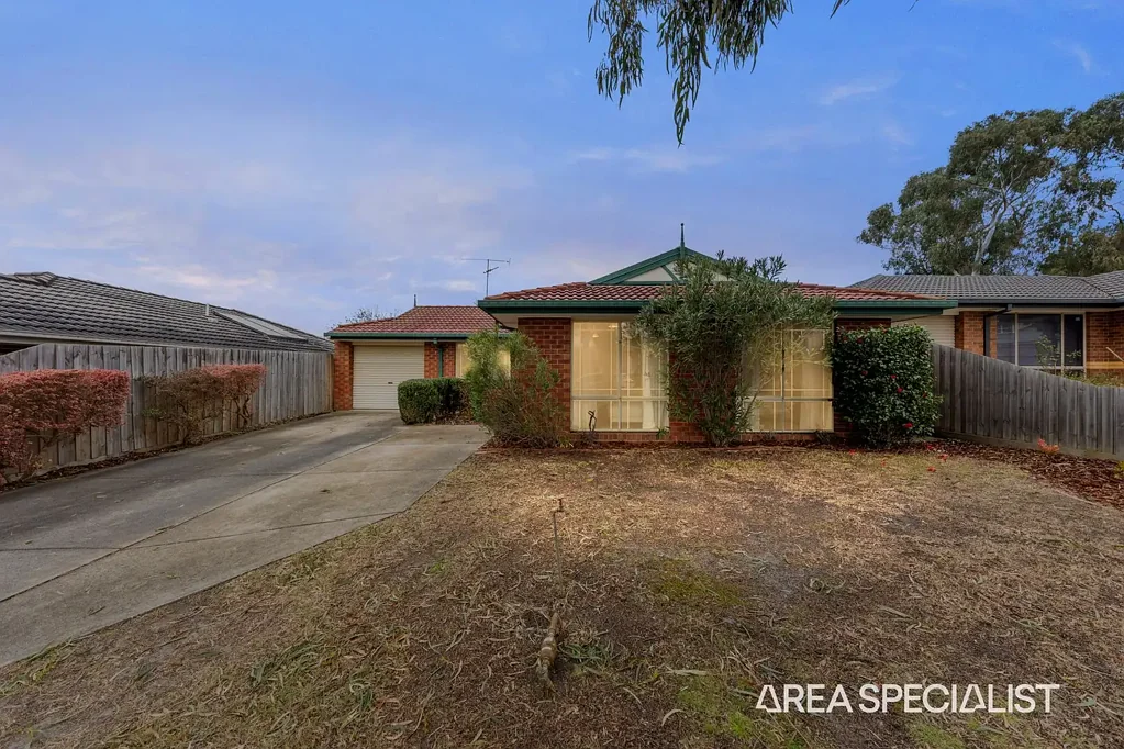 Pakenham 3غرفة نوم The Brief: Comfortable Family Living on a Generous Block