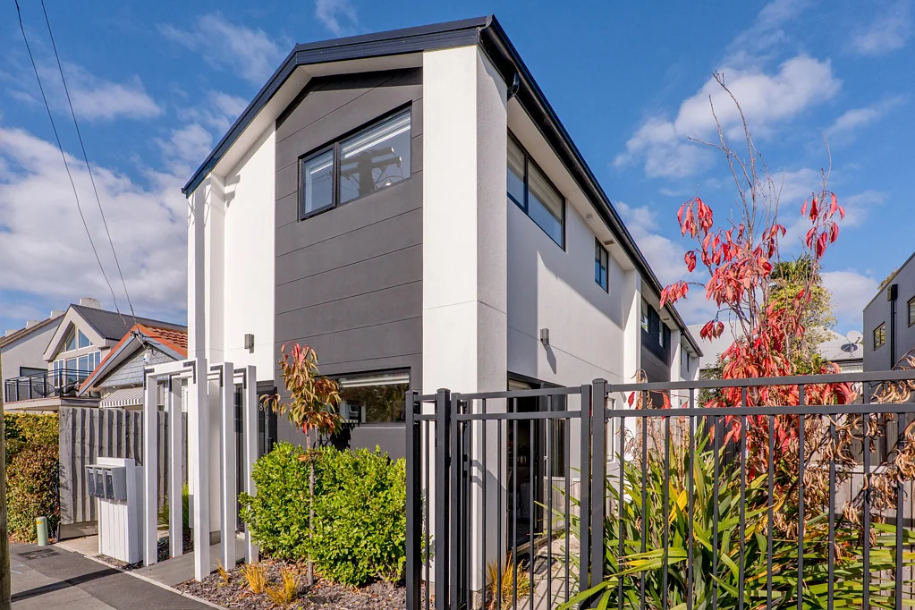 Christchurch Central 1房  Freehold in the Four Aves