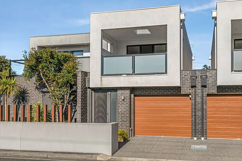 Pascoe Vale 2 Bedroom Opportunity Not to Be Missed in Prime Pascoe Vale Location