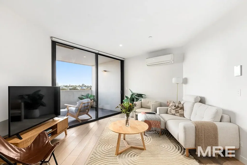 Furnished brilliance with stunning CBD views