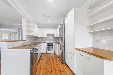 17 Kundle Street, Dapto, NSW 2530, 4 slaapkamers, 1 badkamers, House