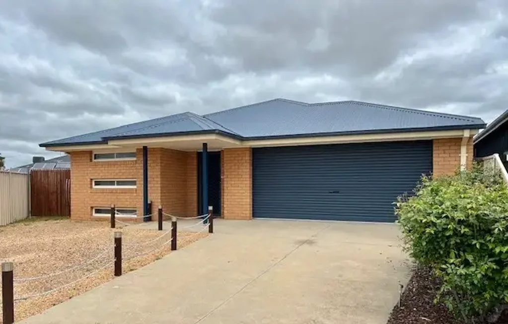 Family Living in a Quiet Court – 4 Bedrooms + Pool + Alfresco
