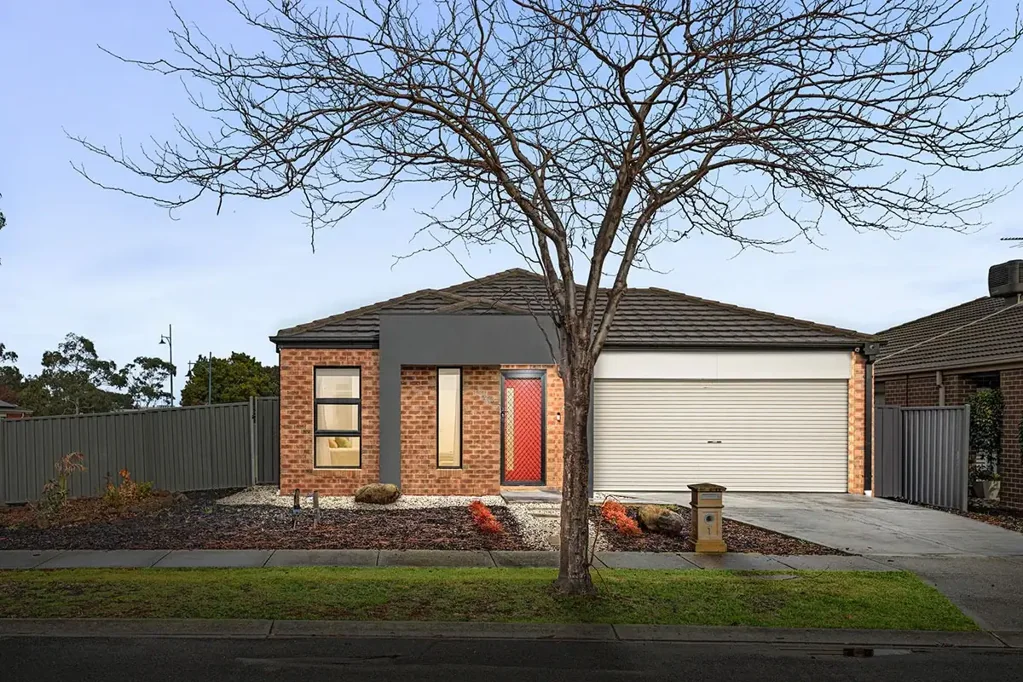 Manor Lakes 4Zimmer Spacious Family Living on a Generous 572sqm Corner Allotment!!