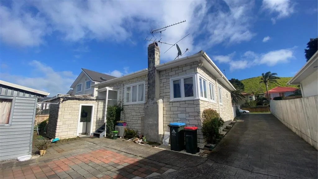 MOUNT ROSKILL, 3 BEDROOMS