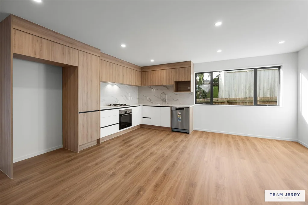 West Harbour 4房  Spacious Living with 2 Ensuites – Prime Location