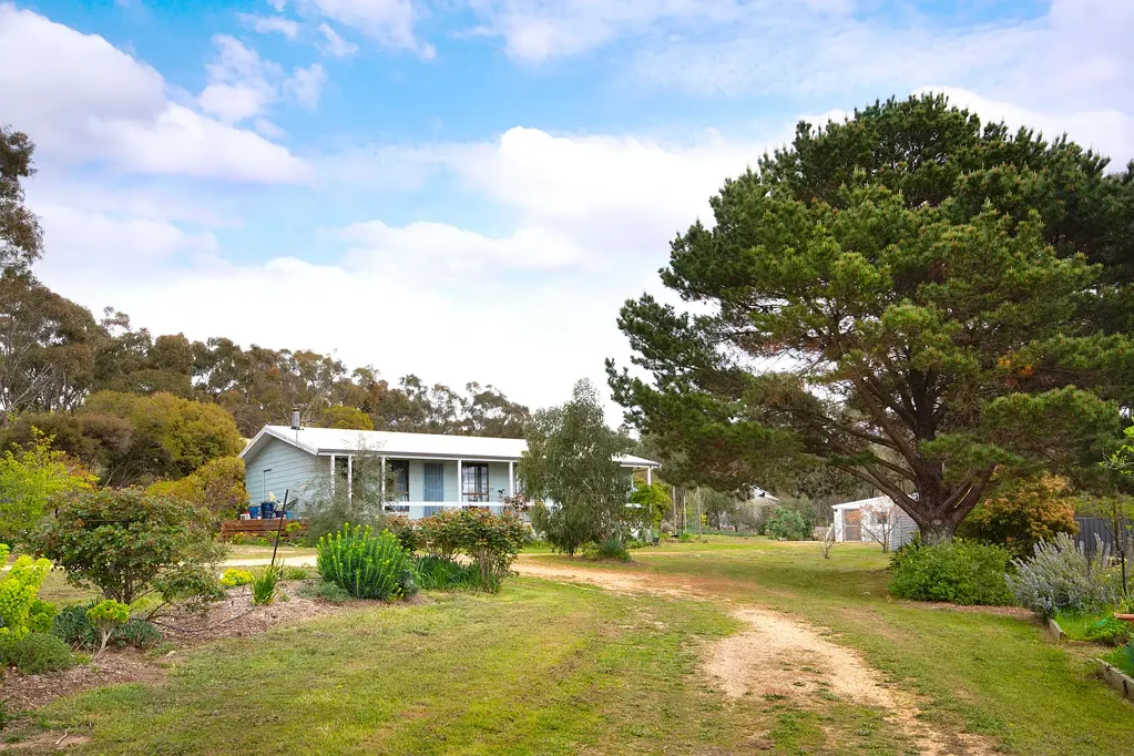 Campbells Creek 3ਬੈੱਡਰੂਮ Private and elevated home with studio conversion - on 2430sqm (0.60 Acre)