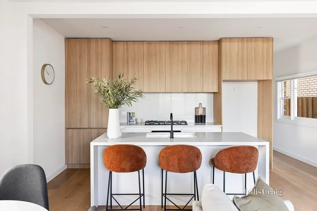 Footscray 2Zimmer Classical In Its Image, Contemporary In Its Ideas