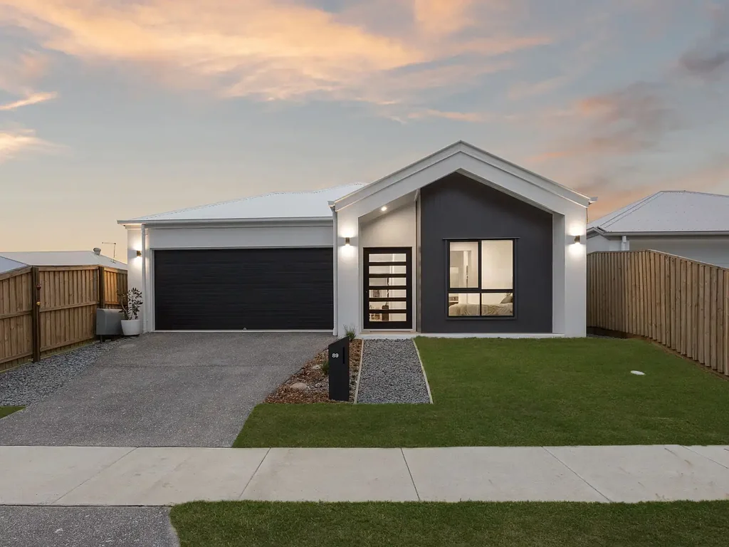 89 Blossom Circuit, Deebing Heights, QLD 4306