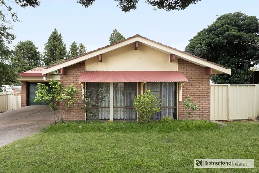 IDEAL FAMILY LIVING