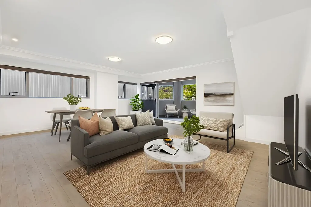 Stylish North-Facing Residence in a Prime City-Fringe Location | Unfurnished