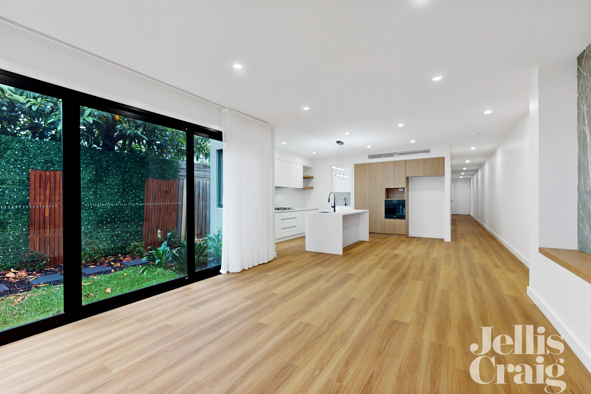 10A NEVILLE ST, BENTLEIGH EAST VIC 3165, 0 ห้องนอน, 0 ห้องน้ำ, Townhouse