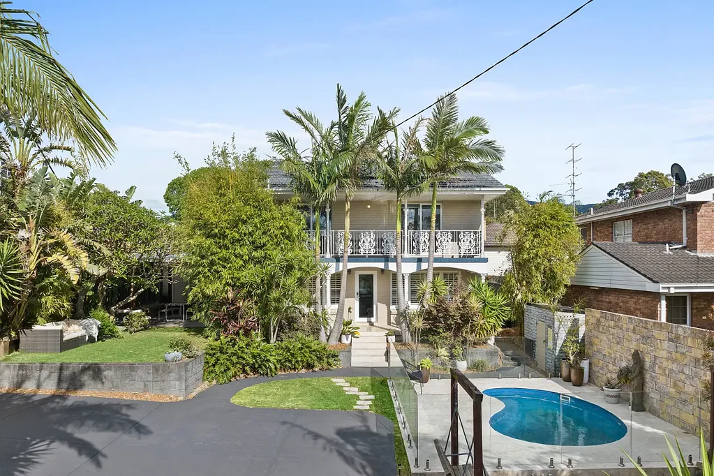 2 Gaynor Avenue, Mount Ousley, NSW 2519