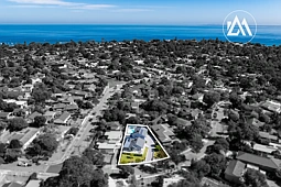82 Fleetwood Crescent, Frankston South