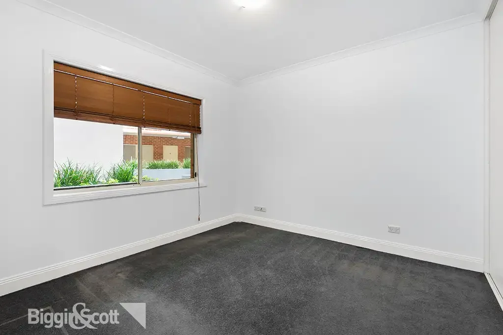 SPACIOUS ONE BEDROOM