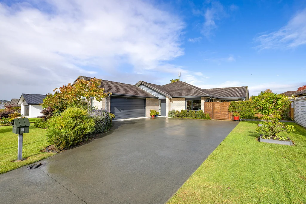 Warkworth 4房  Executive Elegance in Prestigious Northwood Close!