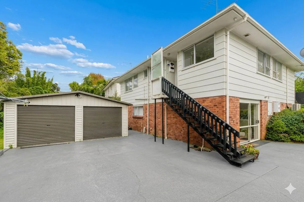 Cockle Bay 4房  Legal Home & Income in Highly Desirable Location
