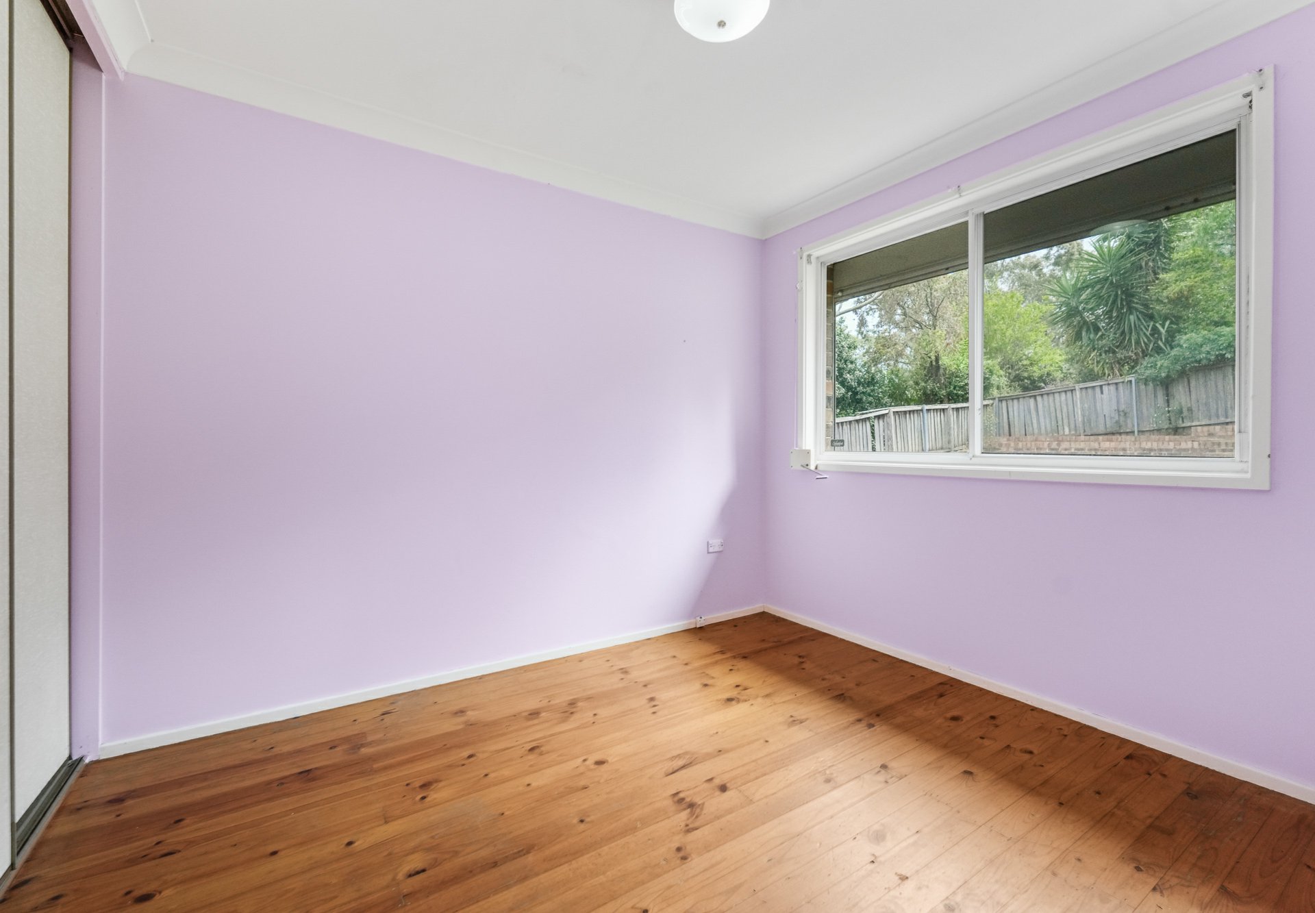 11 MENINDEE AV, LEUMEAH NSW 2560, 0 chambres, 0 salles de bain, House