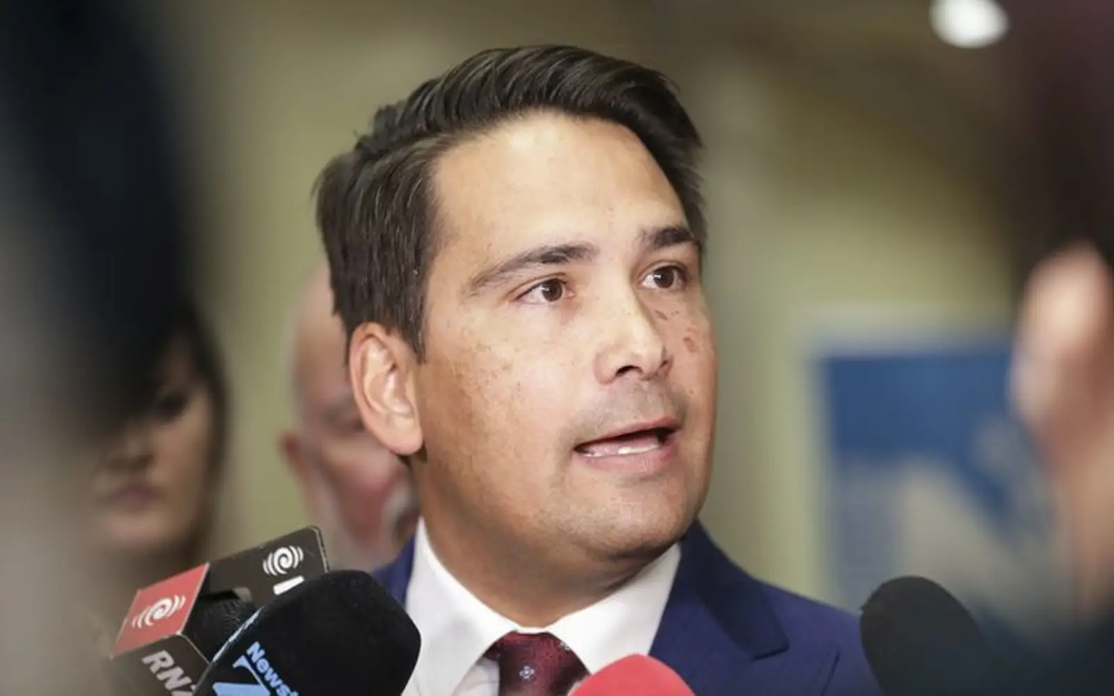 “满分10分,我打5分!”国家党评工党经济刺激计划