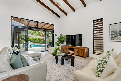 84 Cedar Road, Palm Cove, QLD 4879, 4 Bedrooms, 4 Bathrooms, House