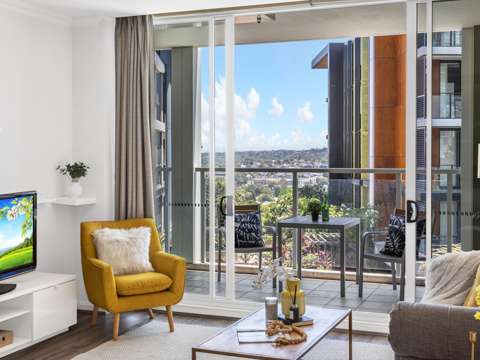 Ryde 1 Bedroom North-west facing, quiet 1-bed luxury apartment